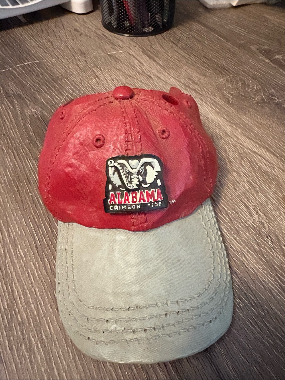 Alabama Crimson Tide Red & Tan Baseball Cap post it holder